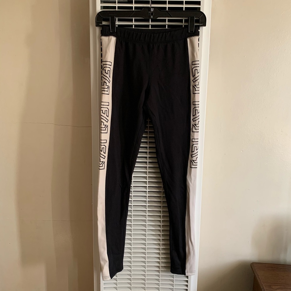 LF Brand Logo Black and White Leggings - Picture 4 of 7
